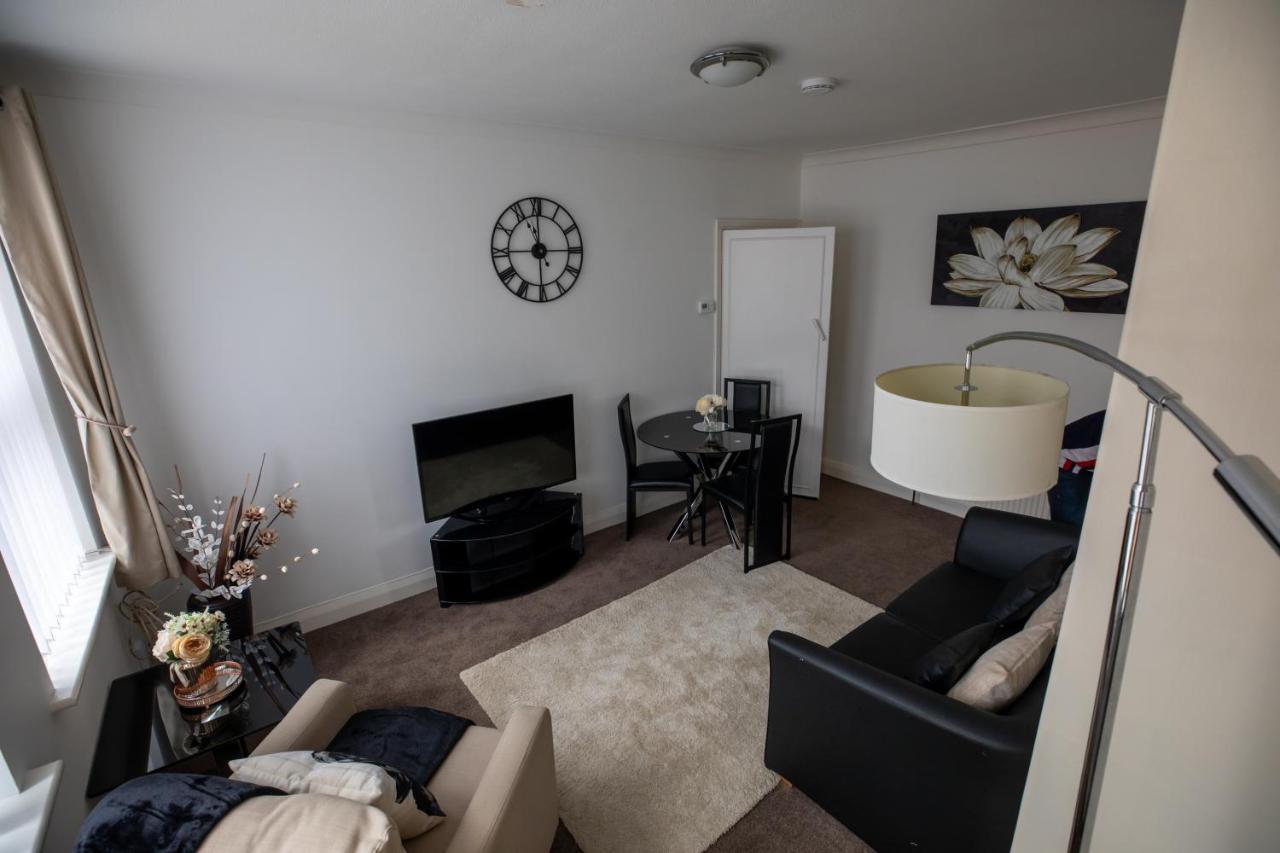 Apartment Beautiful Seaside Apartment-free Parking