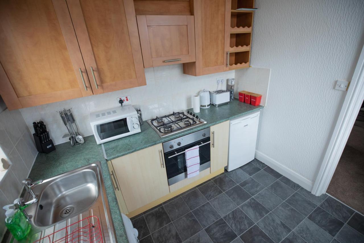 Beautiful Seaside Apartment-free Parking *