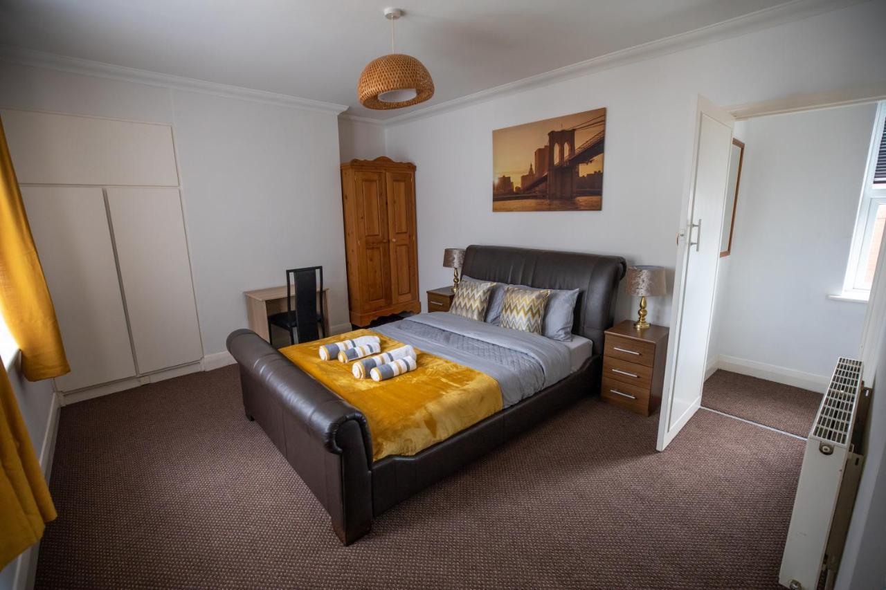 Beautiful Seaside Apartment-free Parking *