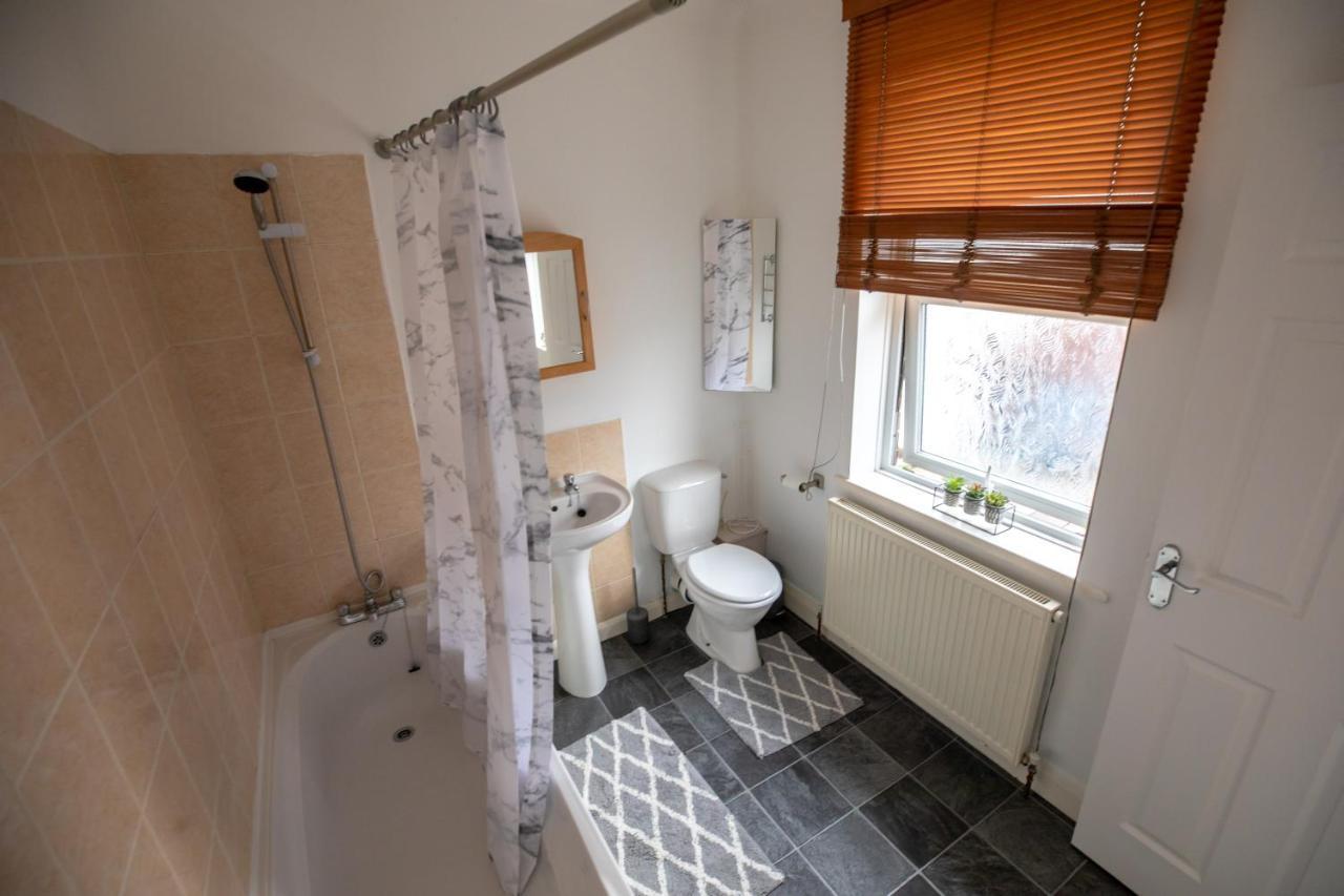 Beautiful Seaside Apartment-free Parking *