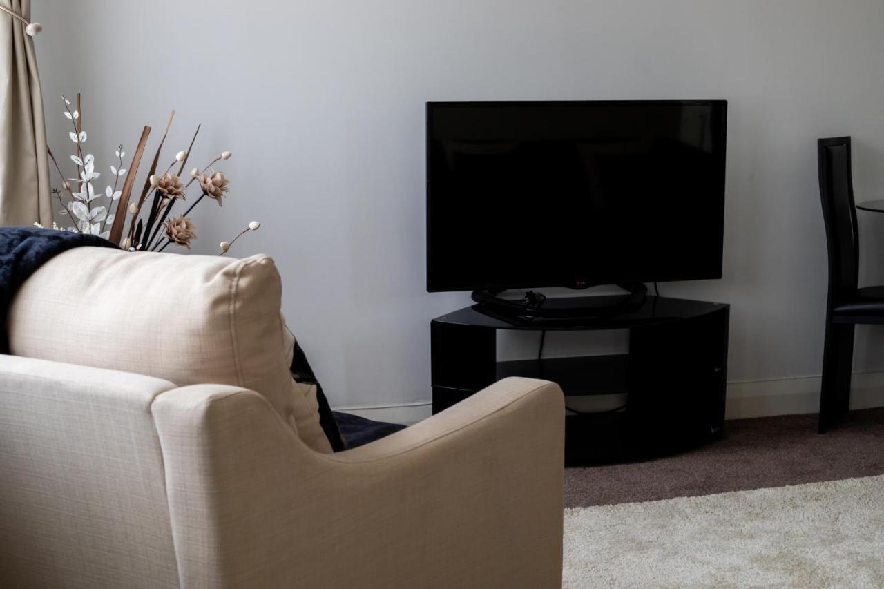Beautiful Seaside Apartment-free Parking * Whitley Bay